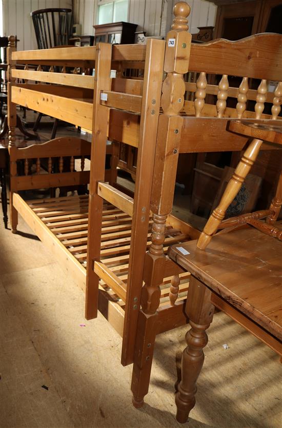 Pair of pine beds